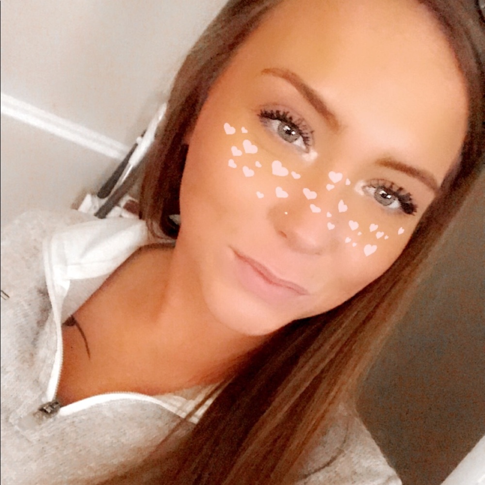 Meet your Posher, Brandi
